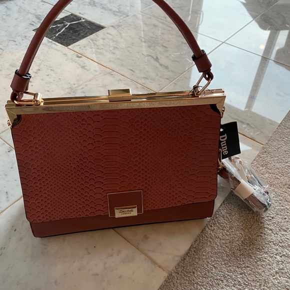 Pink purse - Picture 3 of 5